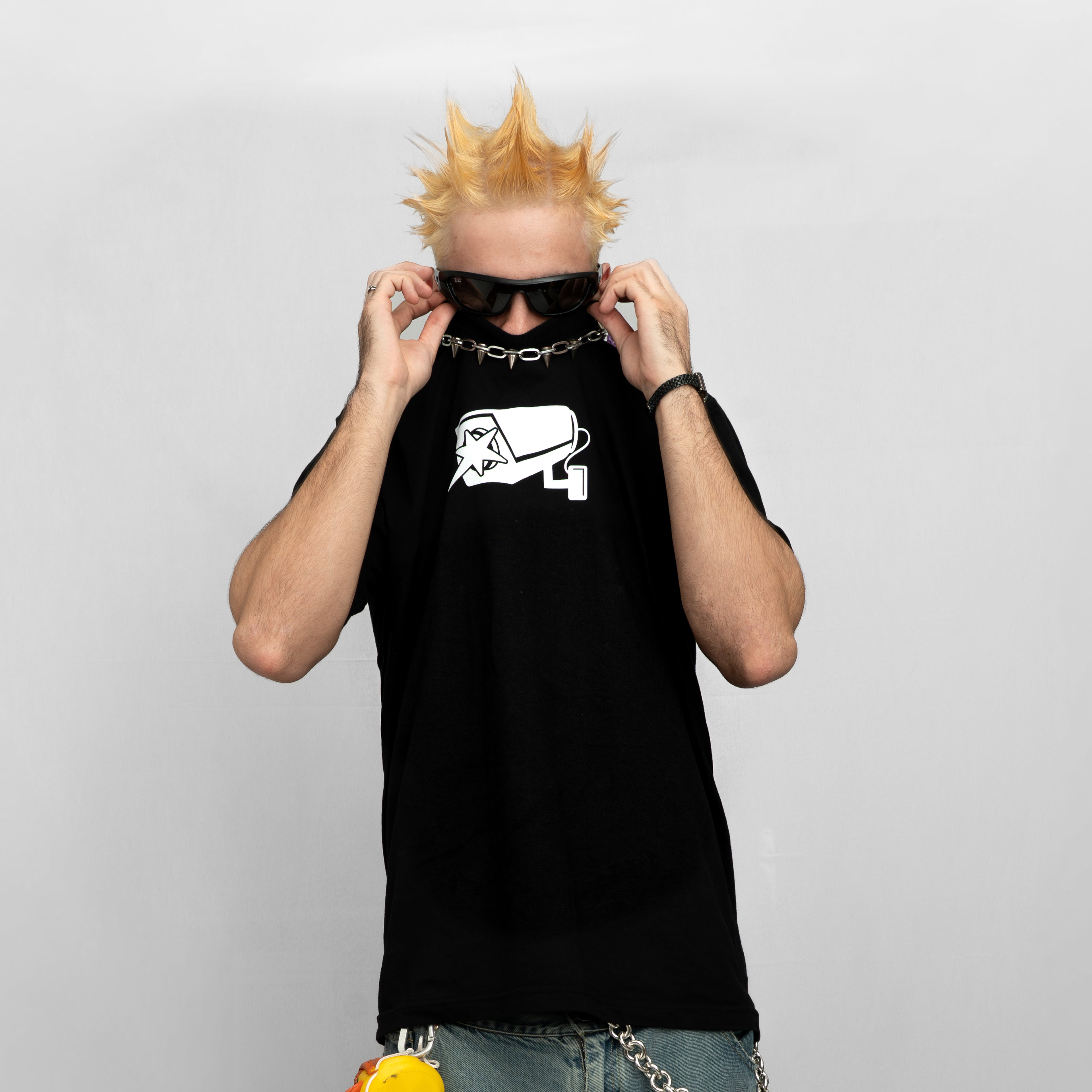 T-SHIRT - SECURITY CAMERA